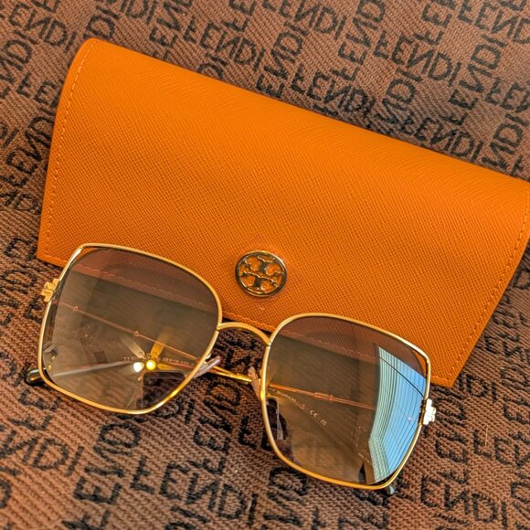 Tory Burch Sunglass Full Set main image 7